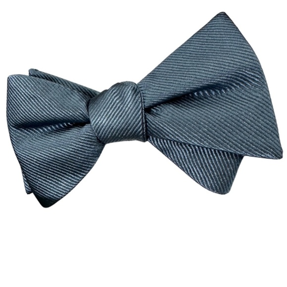 Jos. A. Bank Other - JOS. A. BANK Pre-Tied Bow Tie 100% Silk - Solid Blue Ribbed New in Box.